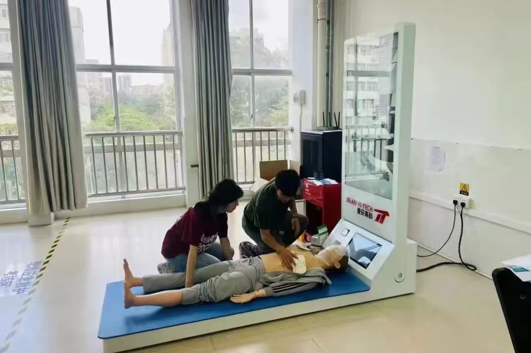 免费观看已满十八岁电视剧动漫版