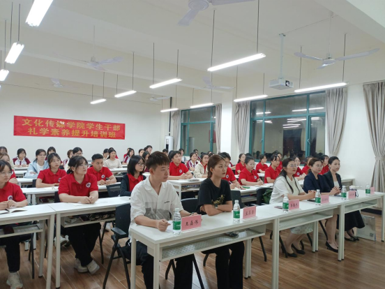 免费观看已满十八岁电视剧动漫版