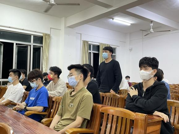 免费观看已满十八岁电视剧动漫版