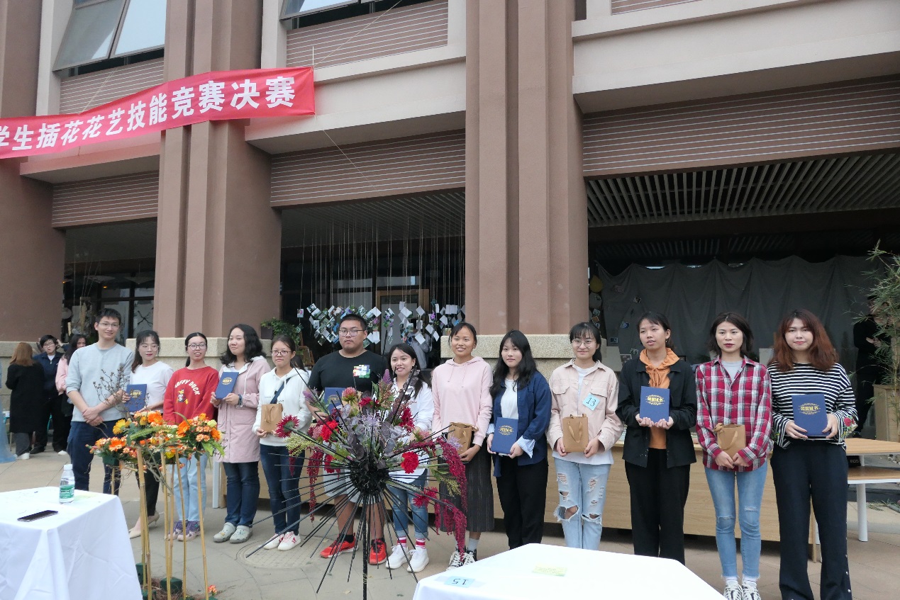 免费观看已满十八岁电视剧动漫版