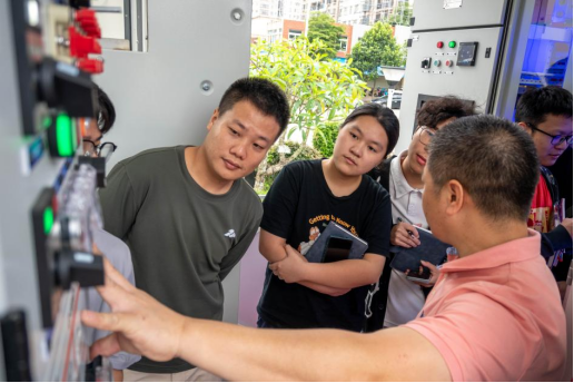 免费观看已满十八岁电视剧动漫版