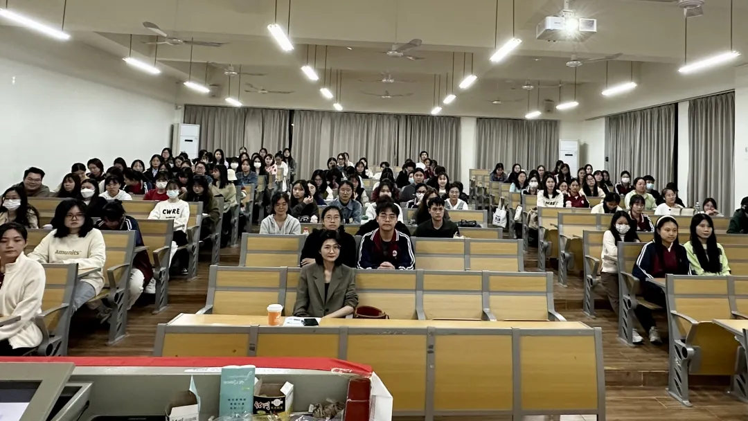 免费观看已满十八岁电视剧动漫版