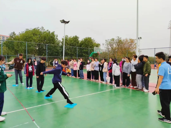 免费观看已满十八岁电视剧动漫版