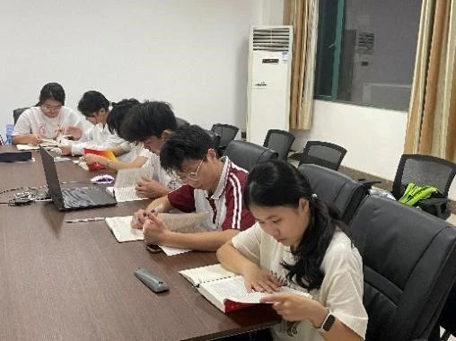 免费观看已满十八岁电视剧动漫版