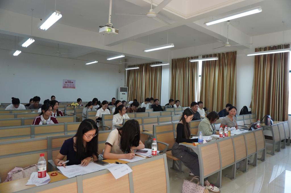 免费观看已满十八岁电视剧动漫版