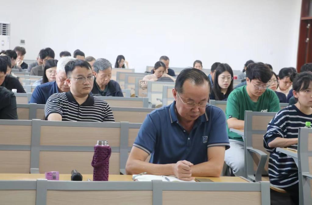 免费观看已满十八岁电视剧动漫版