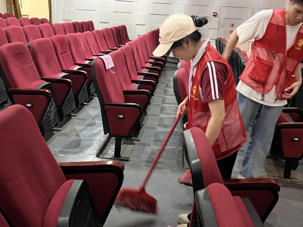 免费观看已满十八岁电视剧动漫版