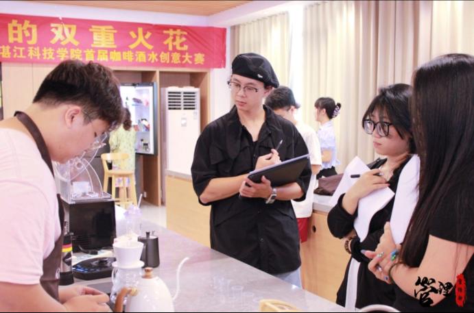 免费观看已满十八岁电视剧动漫版