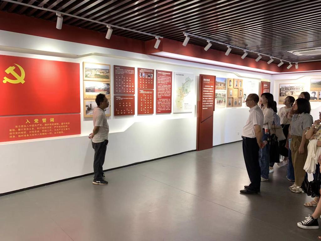 免费观看已满十八岁电视剧动漫版