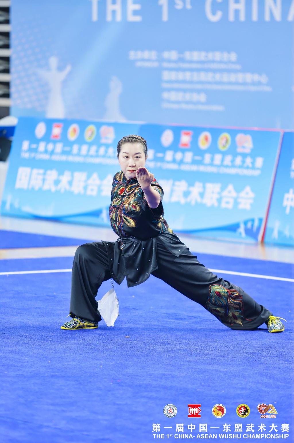 免费观看已满十八岁电视剧动漫版