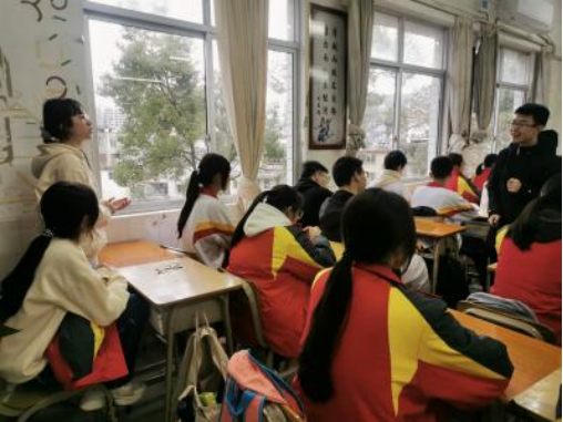 免费观看已满十八岁电视剧动漫版