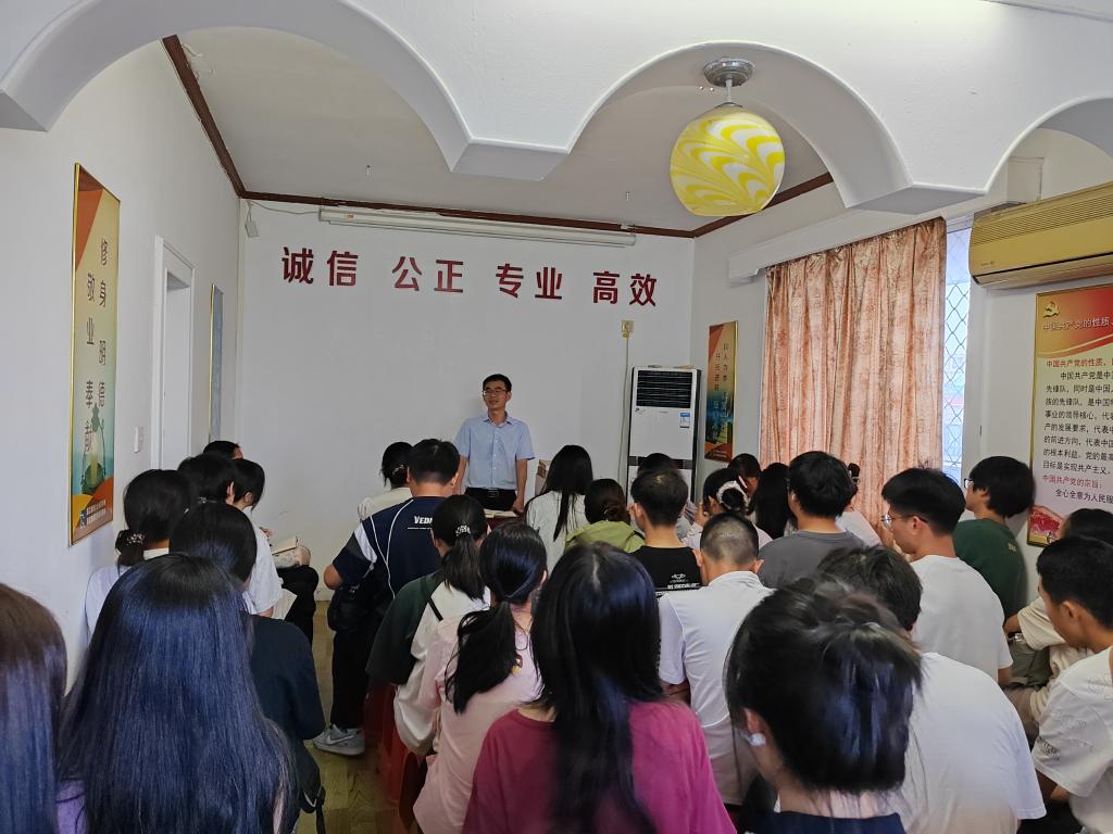 免费观看已满十八岁电视剧动漫版