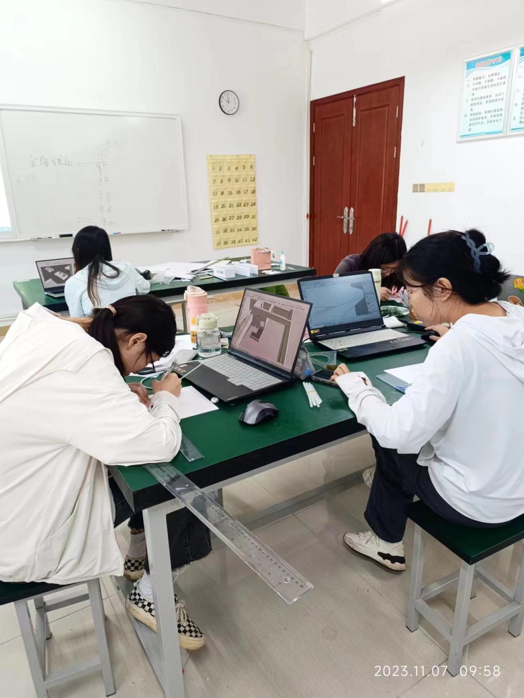 免费观看已满十八岁电视剧动漫版
