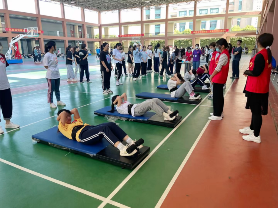 免费观看已满十八岁电视剧动漫版