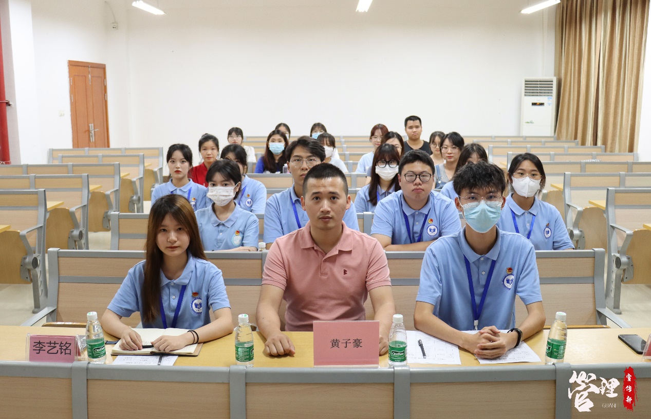 免费观看已满十八岁电视剧动漫版