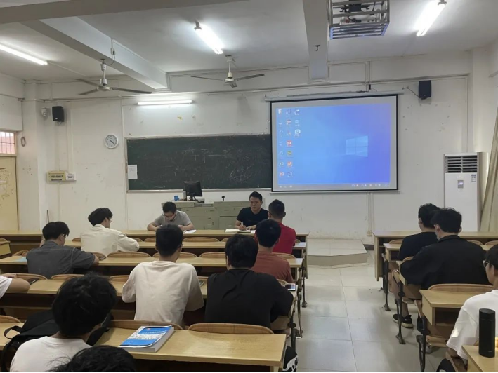 免费观看已满十八岁电视剧动漫版