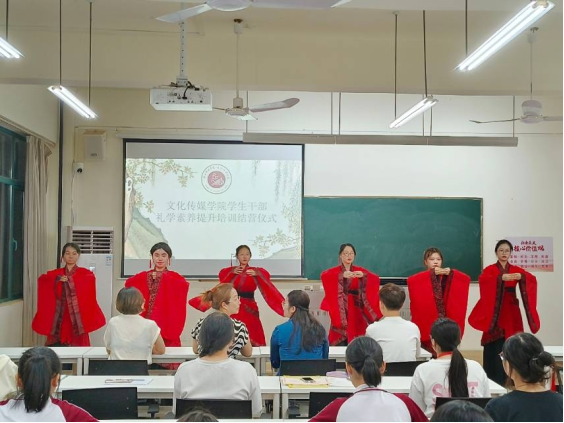 免费观看已满十八岁电视剧动漫版