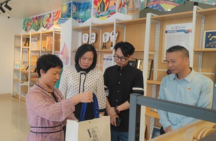 免费观看已满十八岁电视剧动漫版