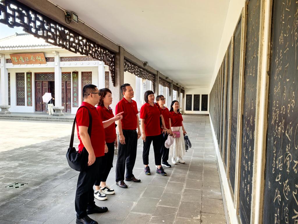 免费观看已满十八岁电视剧动漫版