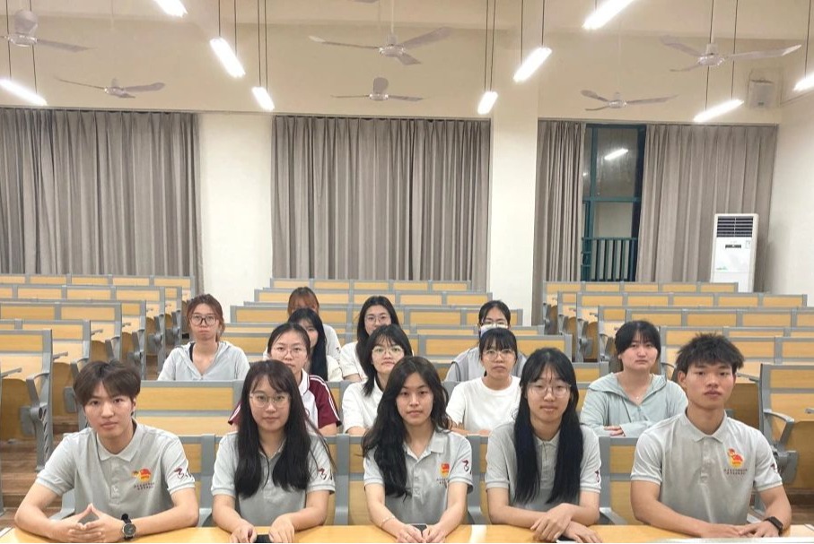 免费观看已满十八岁电视剧动漫版