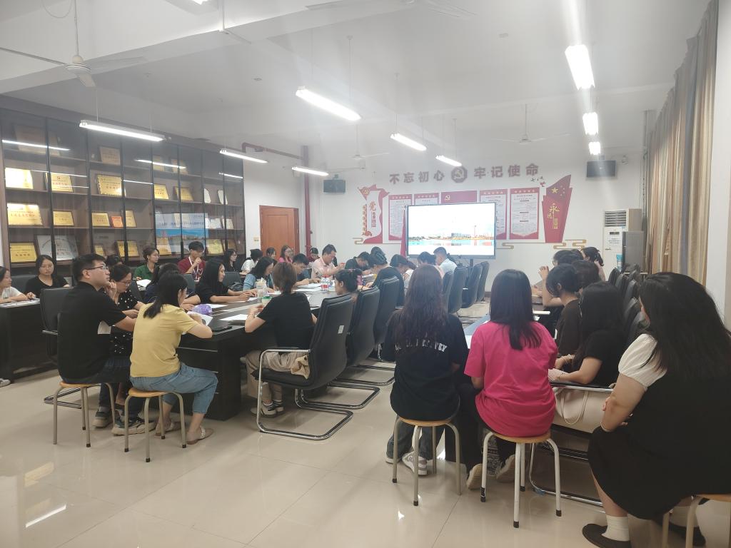 免费观看已满十八岁电视剧动漫版