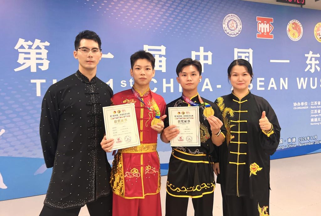 免费观看已满十八岁电视剧动漫版