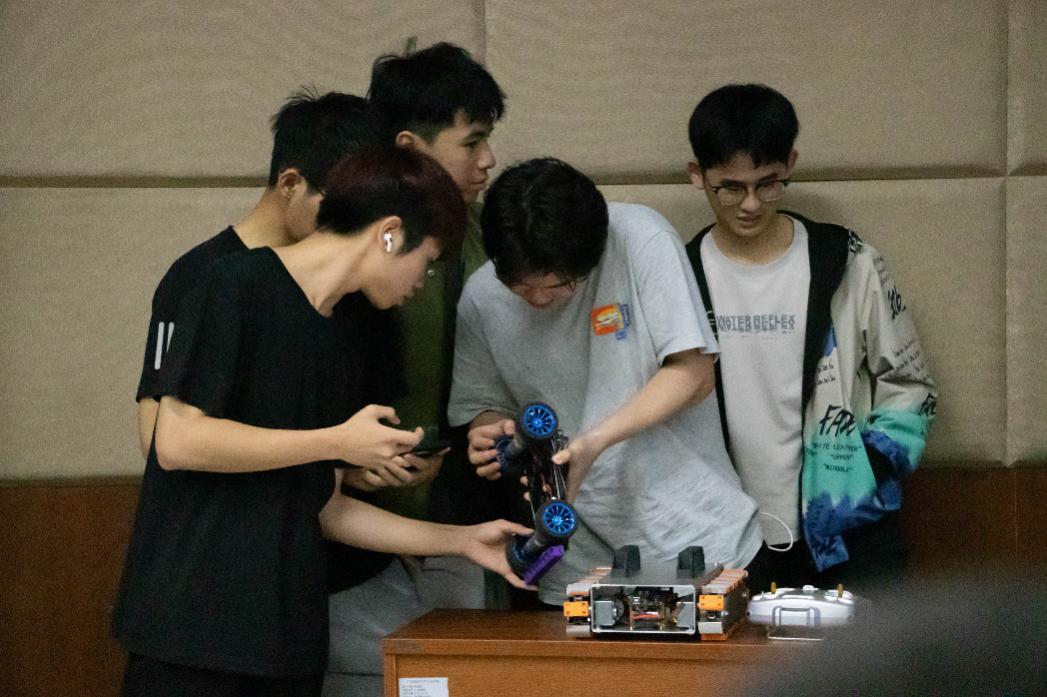免费观看已满十八岁电视剧动漫版