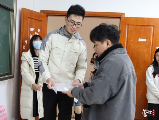免费观看已满十八岁电视剧动漫版