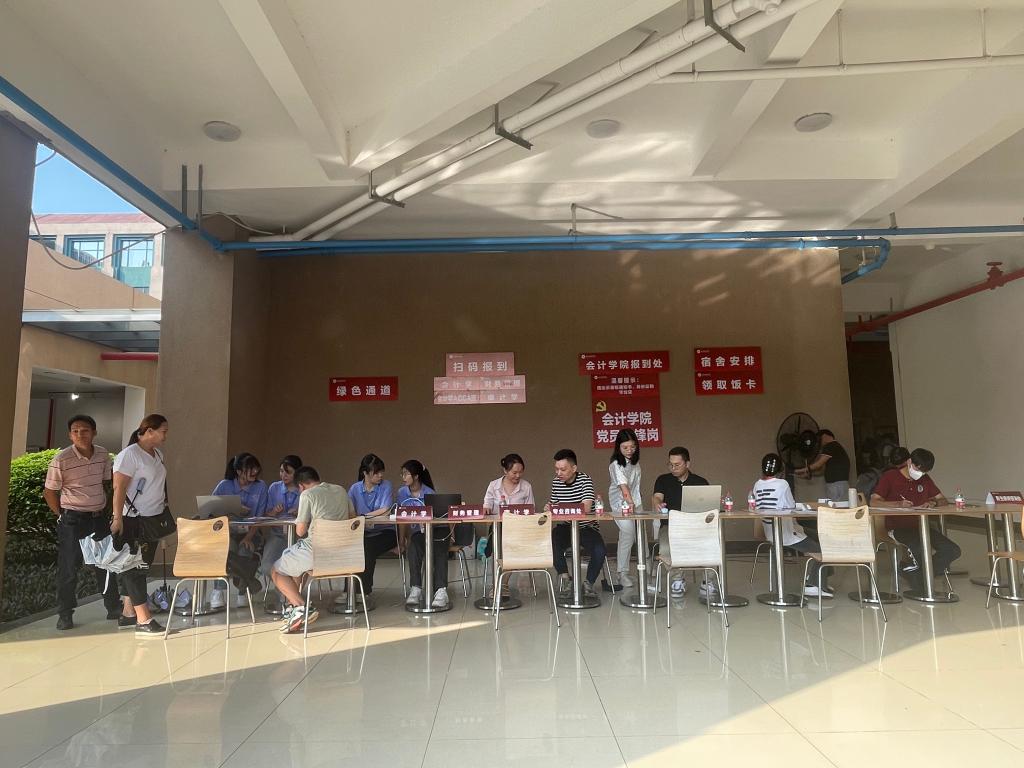 免费观看已满十八岁电视剧动漫版