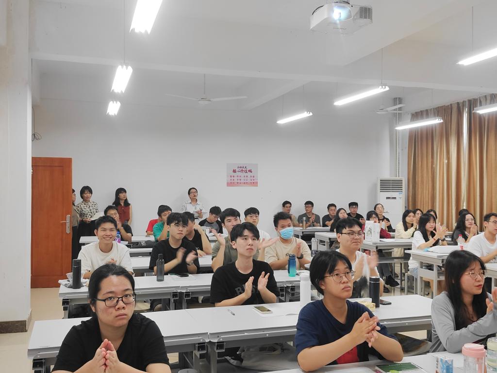 免费观看已满十八岁电视剧动漫版