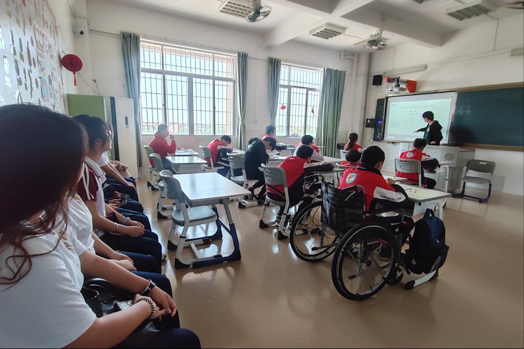 免费观看已满十八岁电视剧动漫版