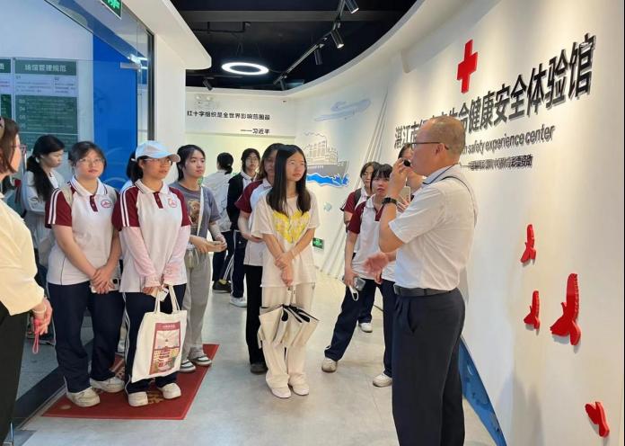 免费观看已满十八岁电视剧动漫版