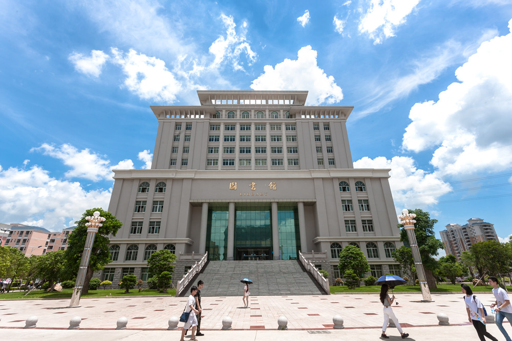 免费观看已满十八岁电视剧动漫版