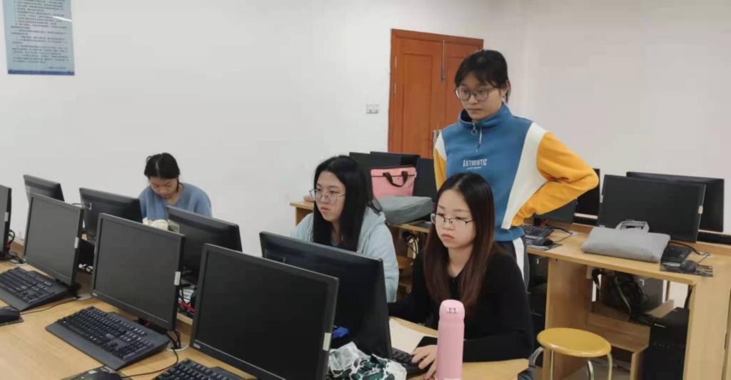 免费观看已满十八岁电视剧动漫版