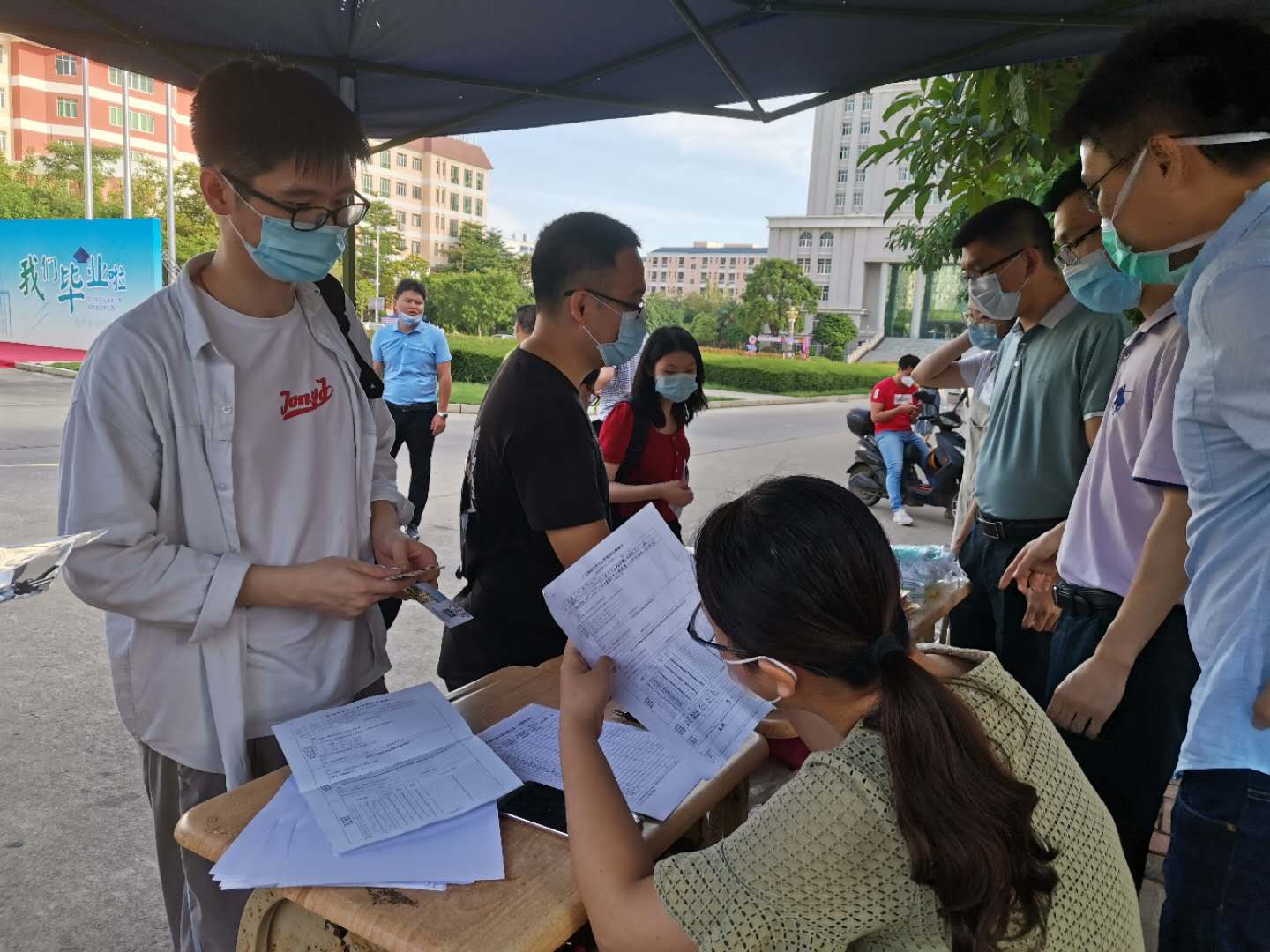 免费观看已满十八岁电视剧动漫版