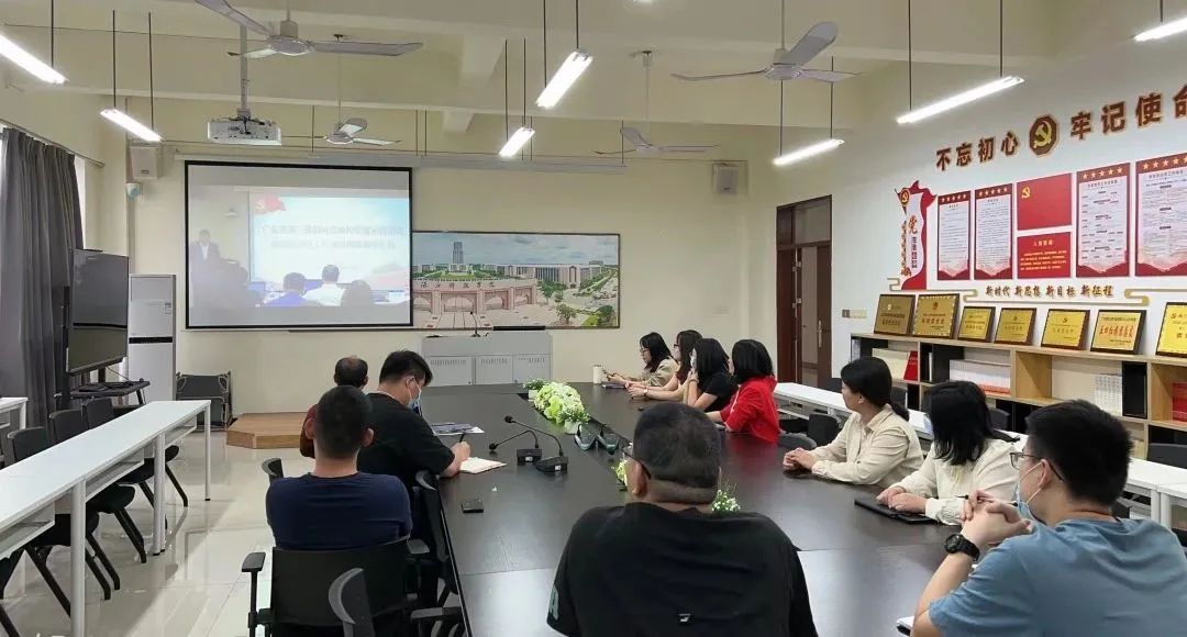 免费观看已满十八岁电视剧动漫版