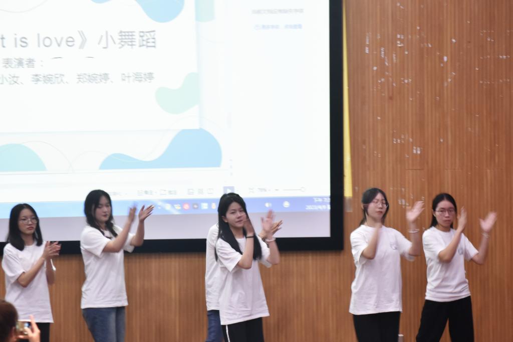 免费观看已满十八岁电视剧动漫版