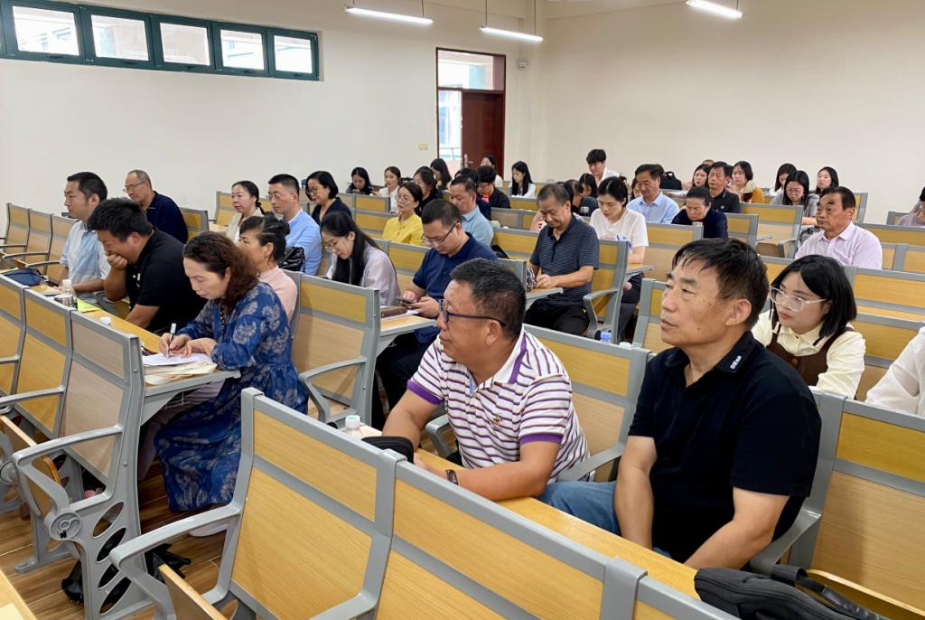 免费观看已满十八岁电视剧动漫版