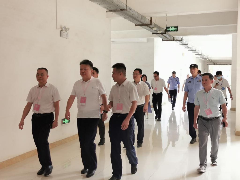 免费观看已满十八岁电视剧动漫版