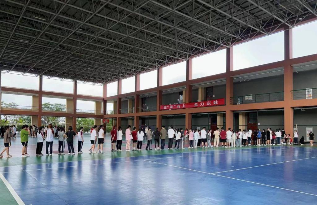 免费观看已满十八岁电视剧动漫版