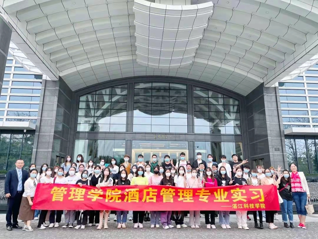 免费观看已满十八岁电视剧动漫版