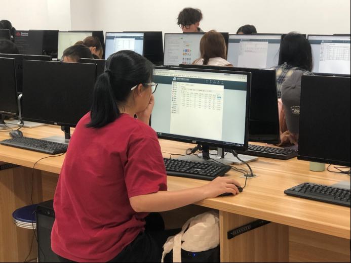 免费观看已满十八岁电视剧动漫版