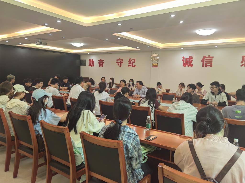 免费观看已满十八岁电视剧动漫版
