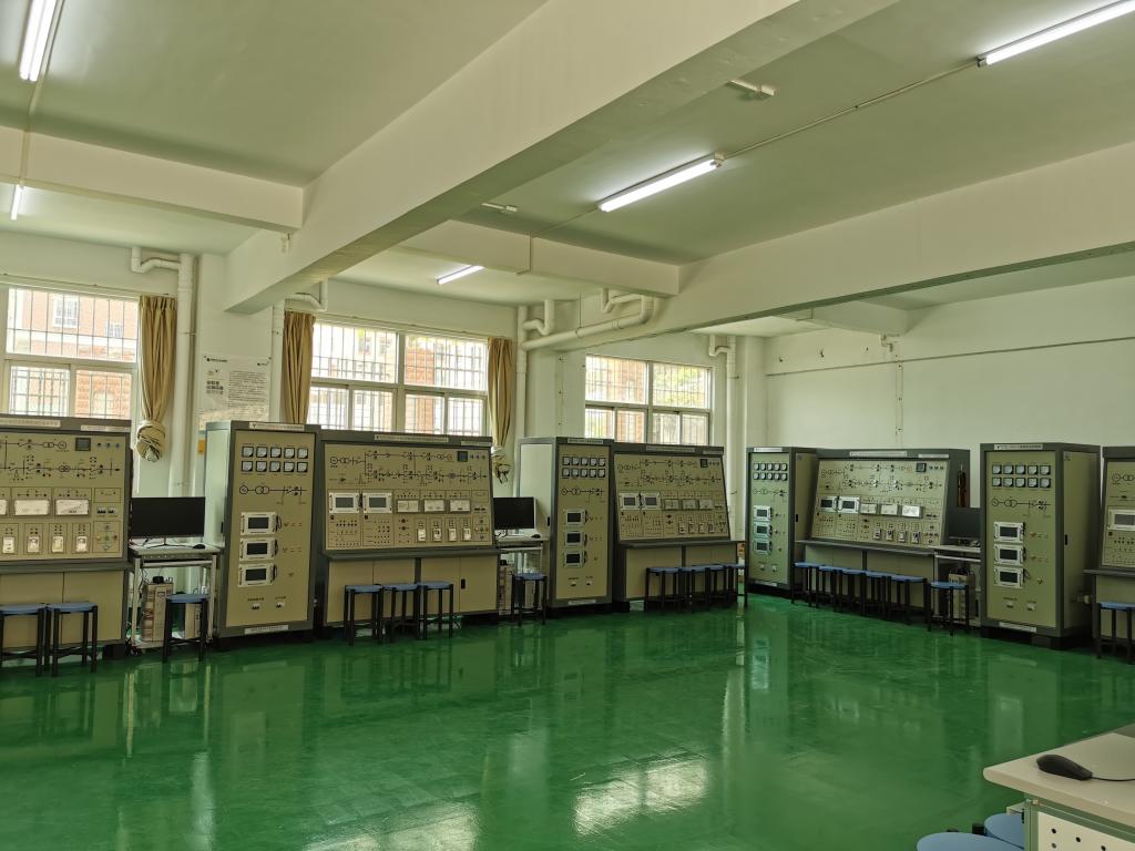 免费观看已满十八岁电视剧动漫版