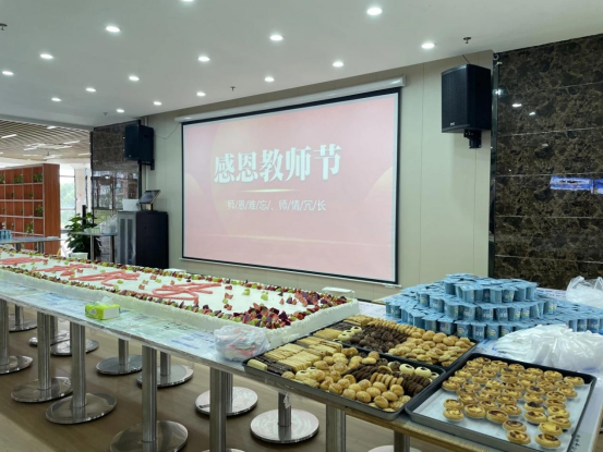 免费观看已满十八岁电视剧动漫版