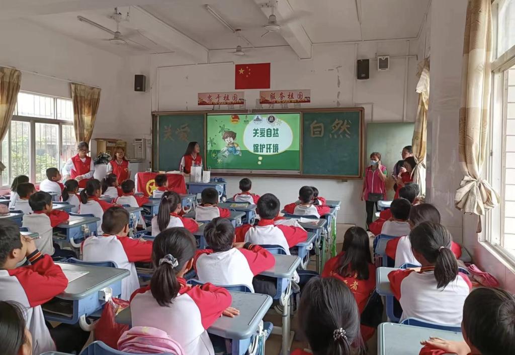 免费观看已满十八岁电视剧动漫版