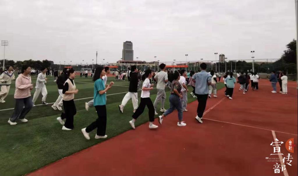 免费观看已满十八岁电视剧动漫版
