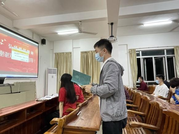免费观看已满十八岁电视剧动漫版