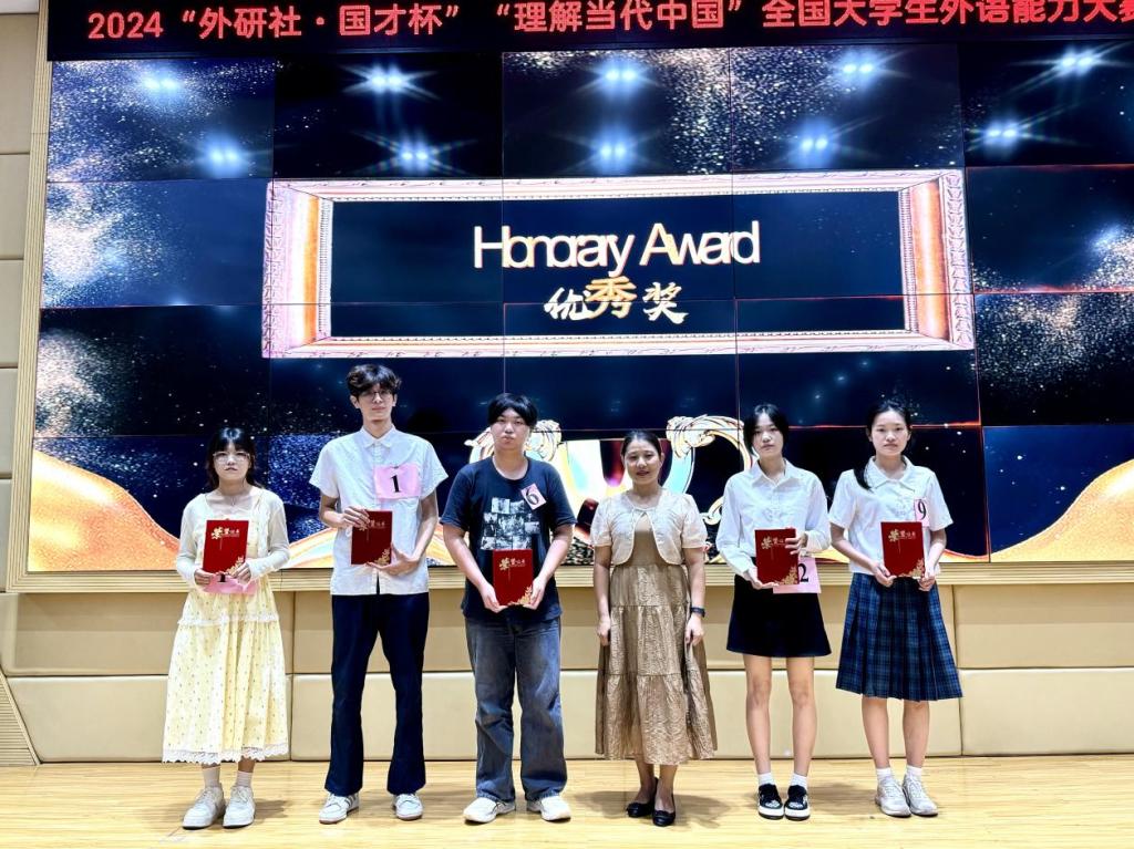 免费观看已满十八岁电视剧动漫版