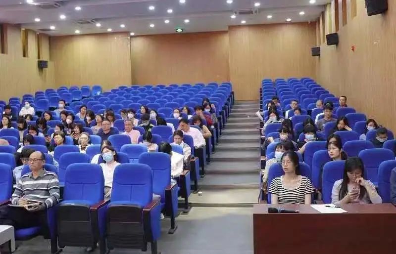 免费观看已满十八岁电视剧动漫版